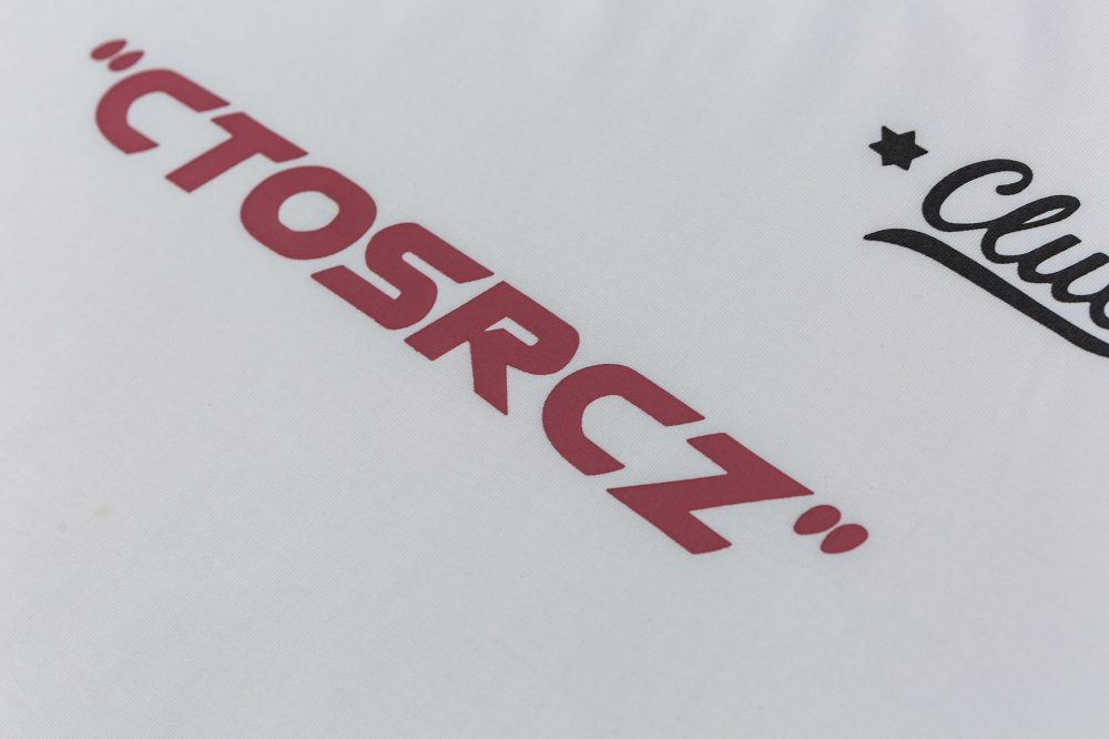 Graphic T-shirt - Image 6