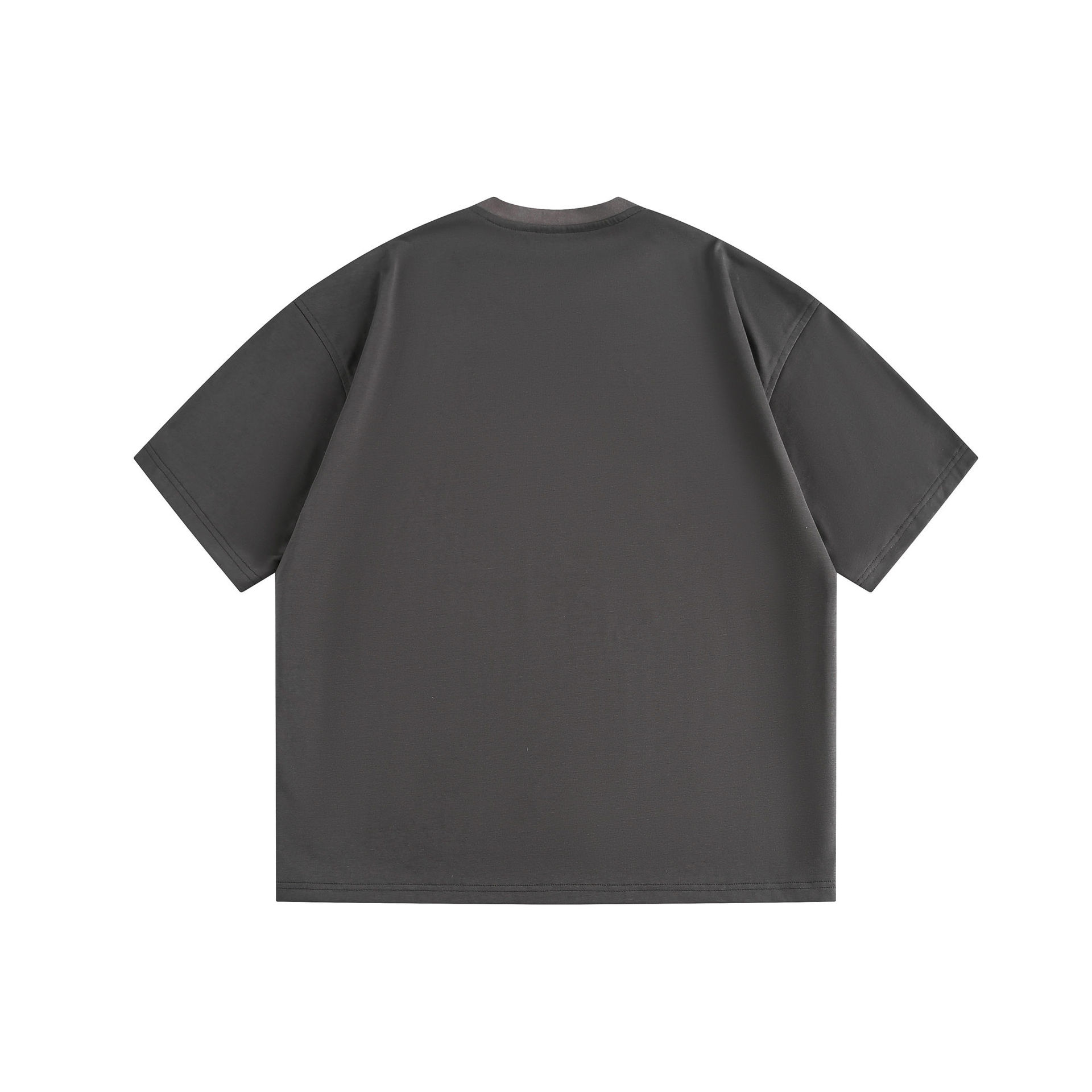 Graphic T-shirt - Image 4