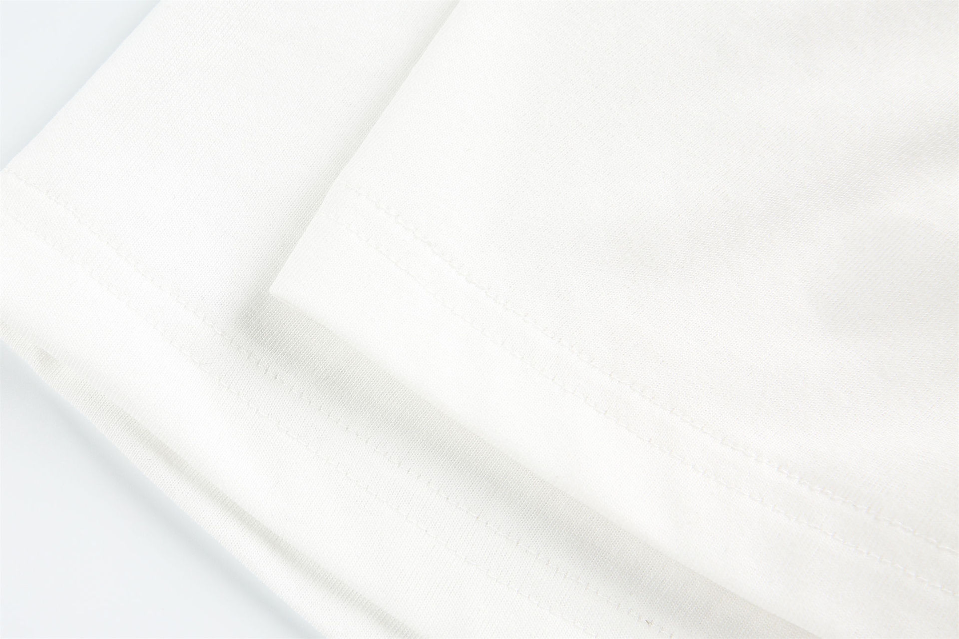 Graphic T-shirt - Image 14