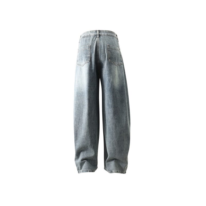 Alternative view of Jeans