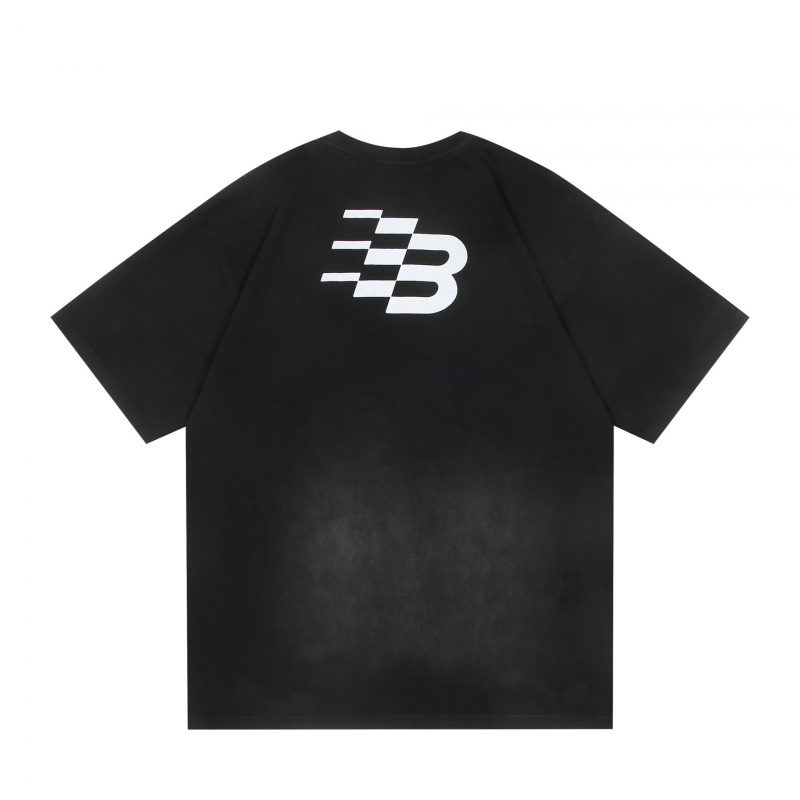 Alternative view of Graphic T-shirt