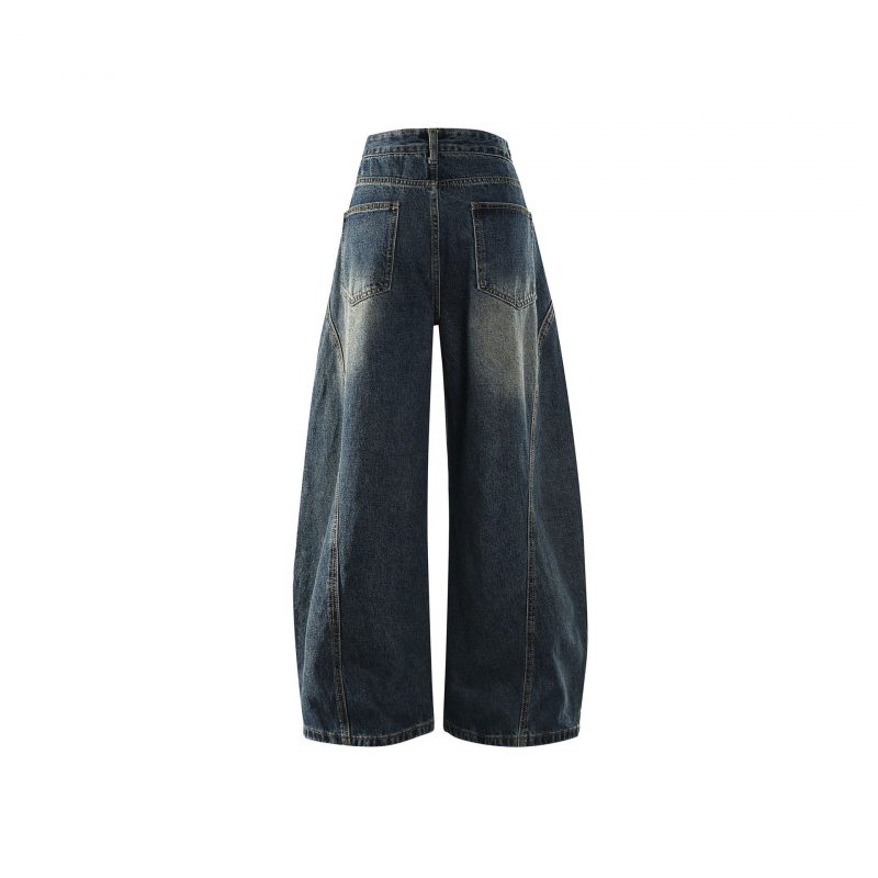 Alternative view of Jeans