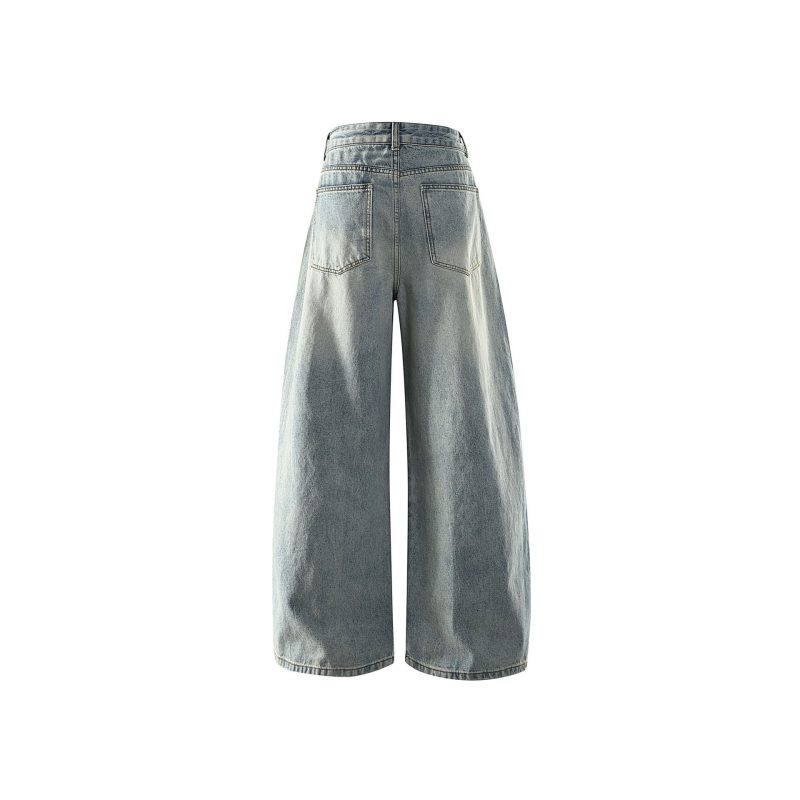 Alternative view of Jeans