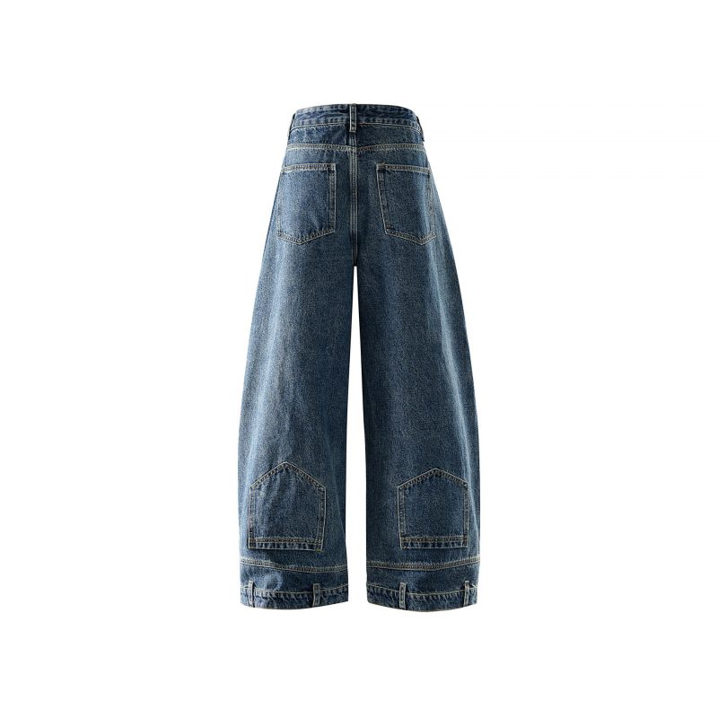 Alternative view of Jeans
