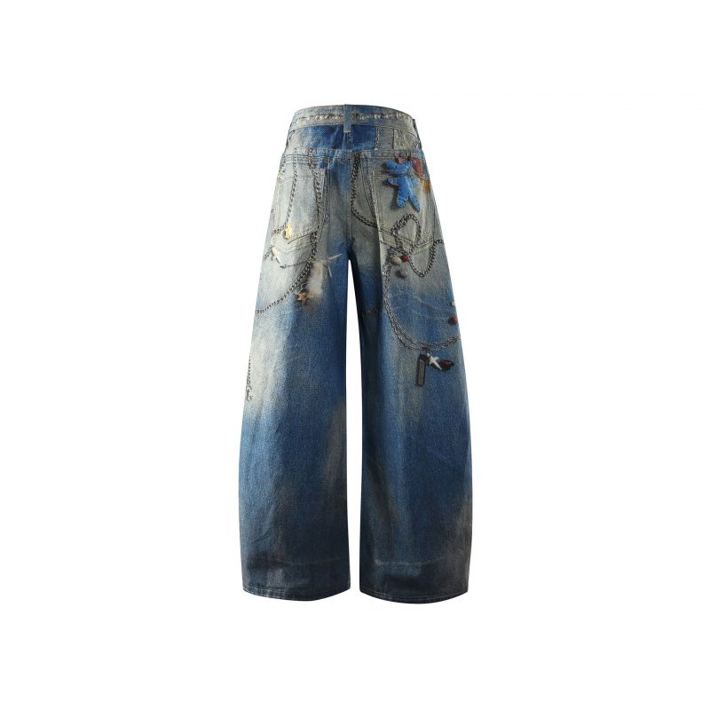 Alternative view of Jeans