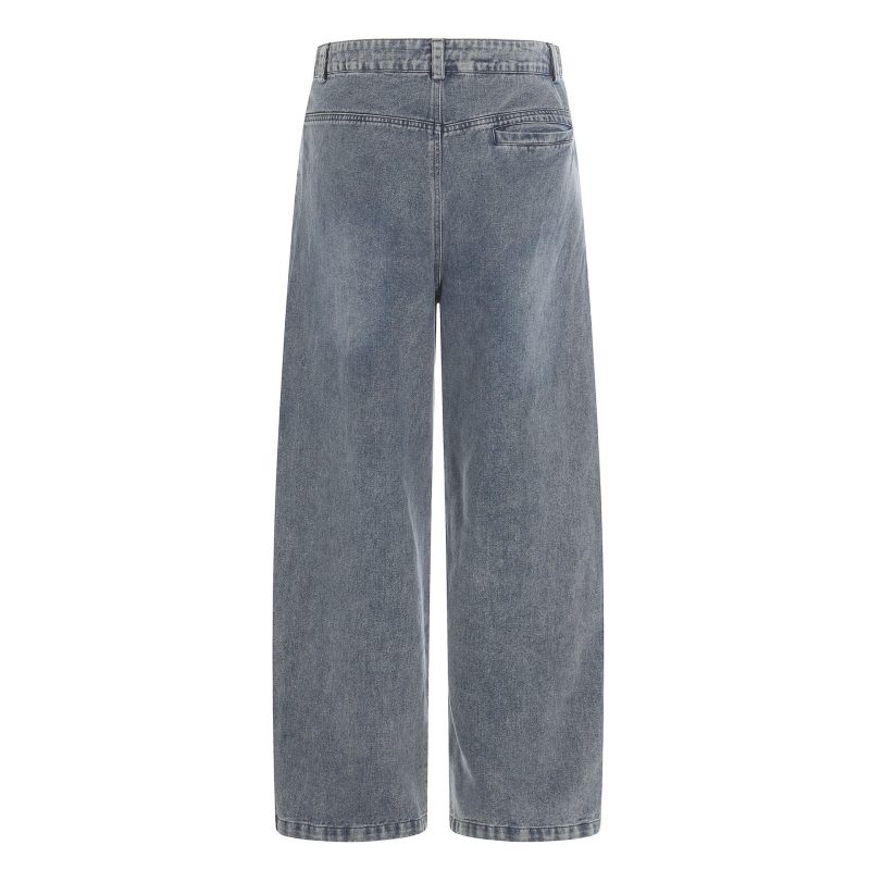 Alternative view of Jeans