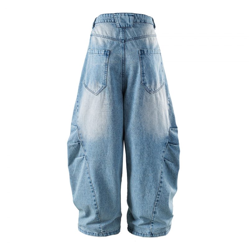 Alternative view of Jeans