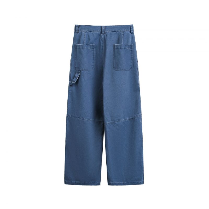 Alternative view of Jeans