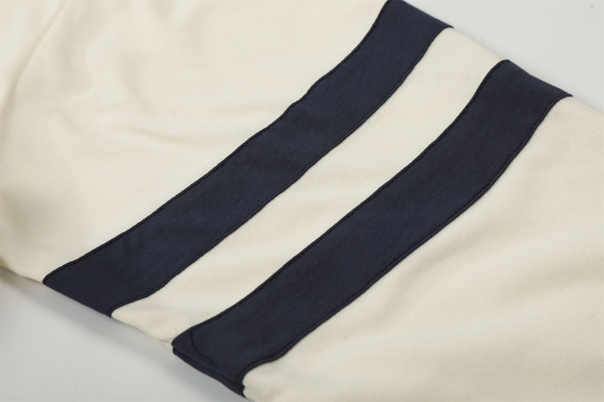 Long Sleeve T-shirt - Image 6