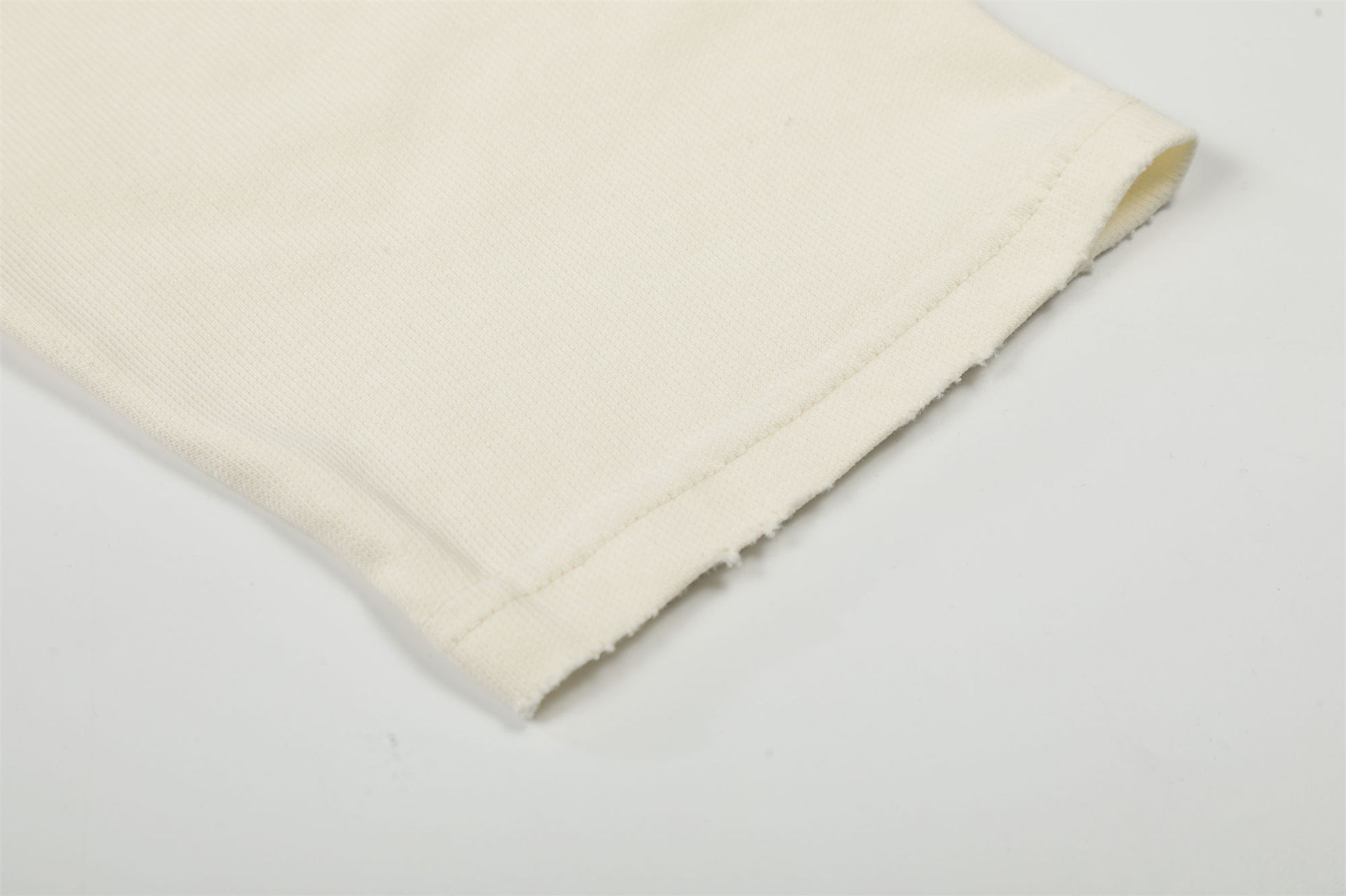 Long Sleeve T-shirt - Image 7