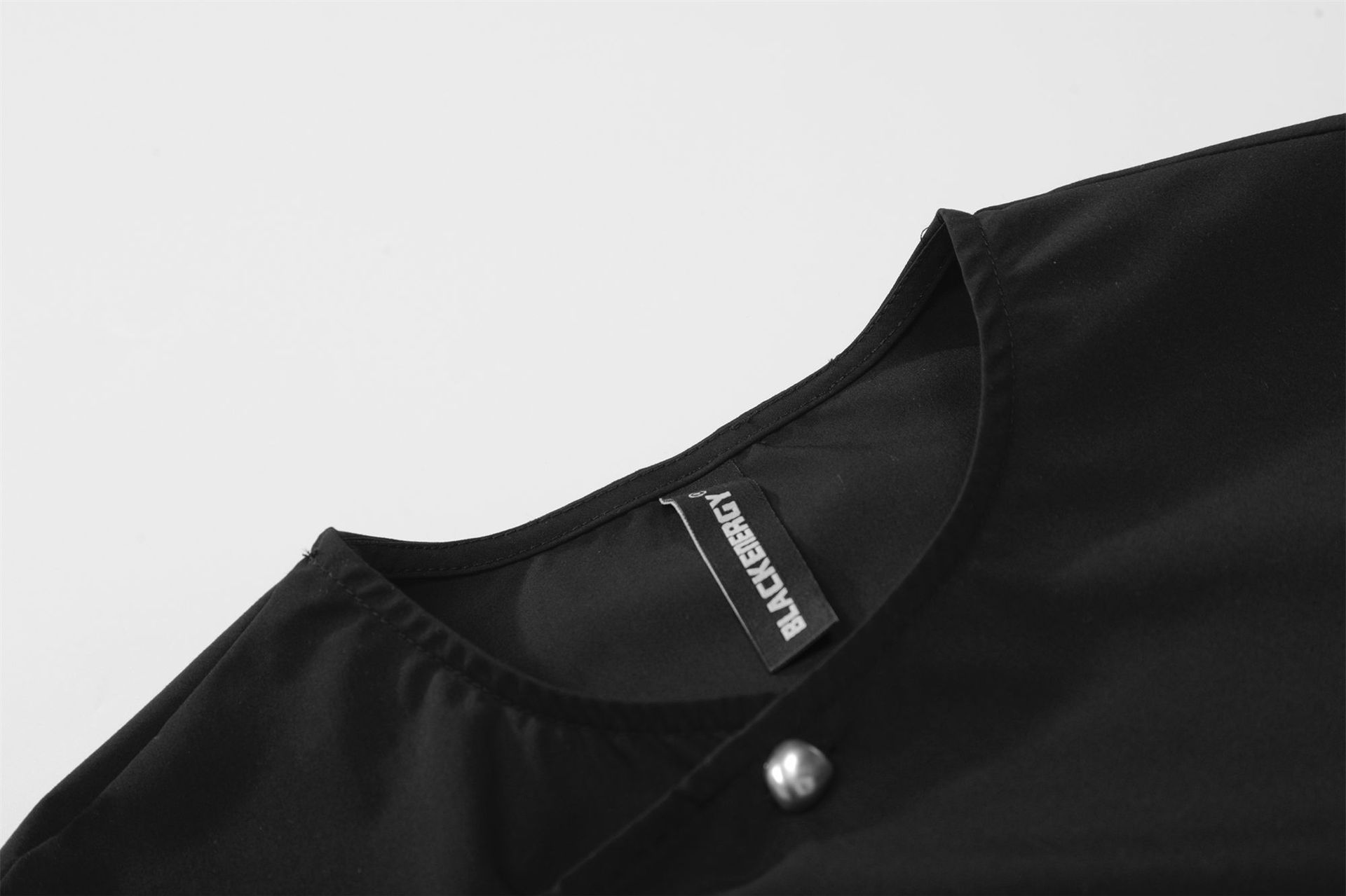 T-Shirt - Image 5